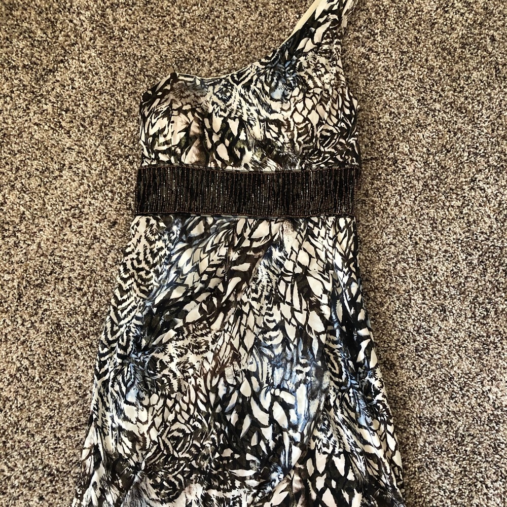 Patterned one shoulder sleeveless mini dress